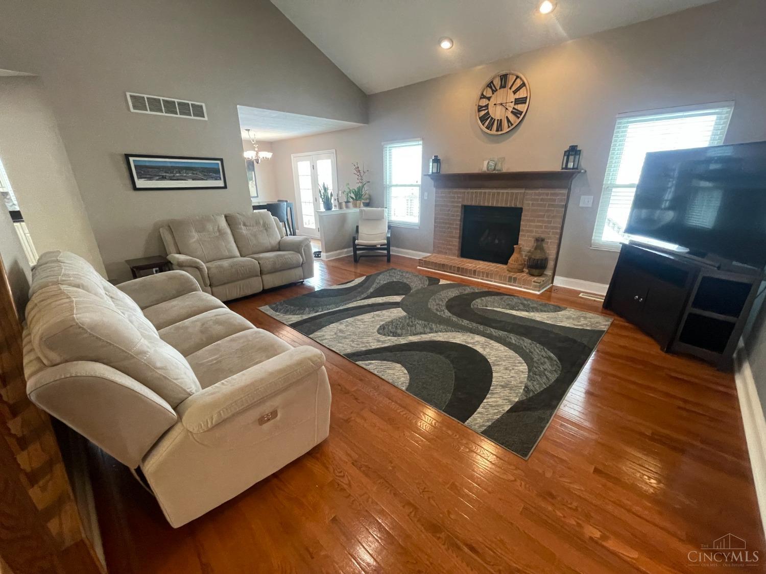 6798 Raven Crest
