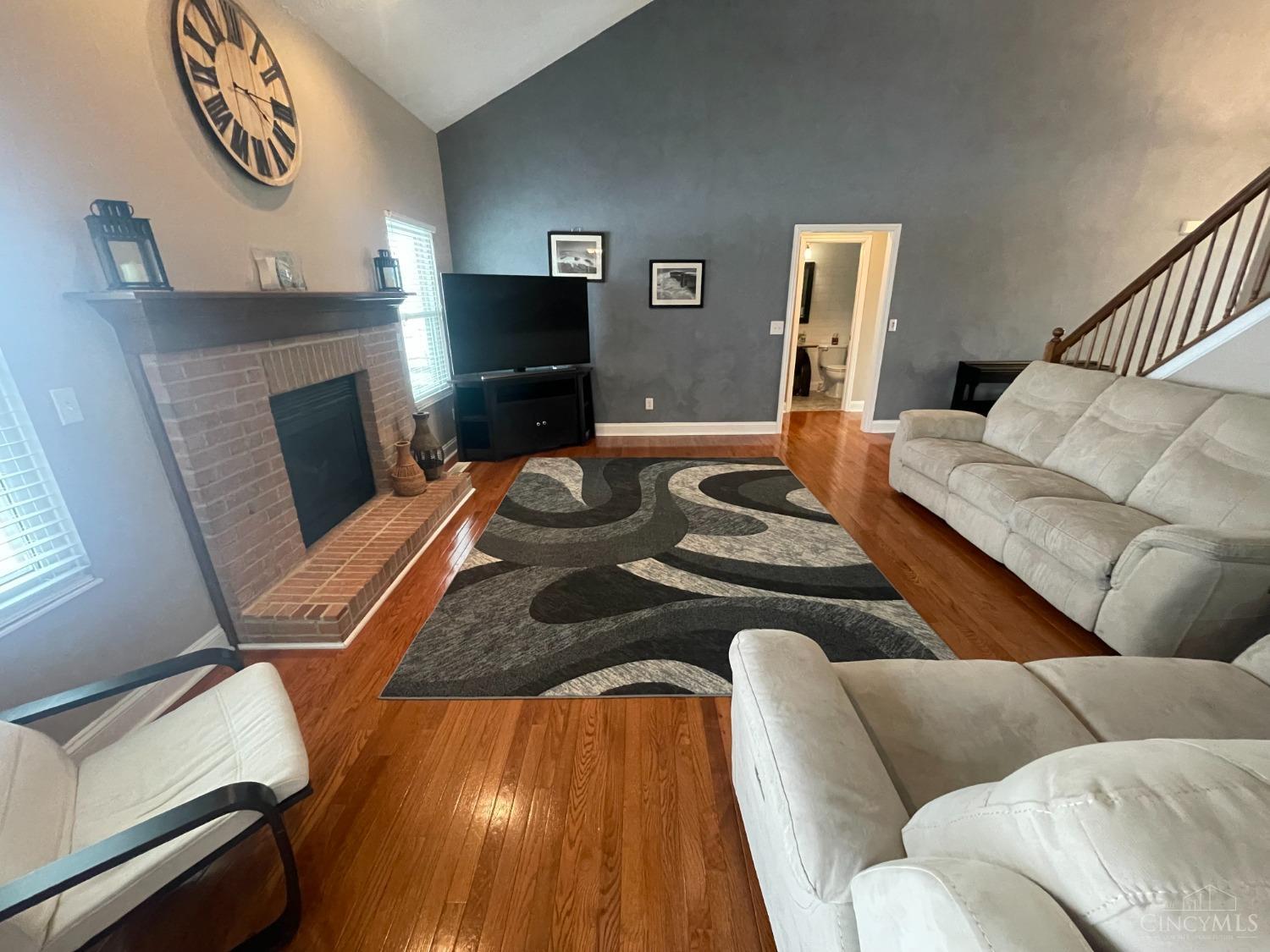 6798 Raven Crest
