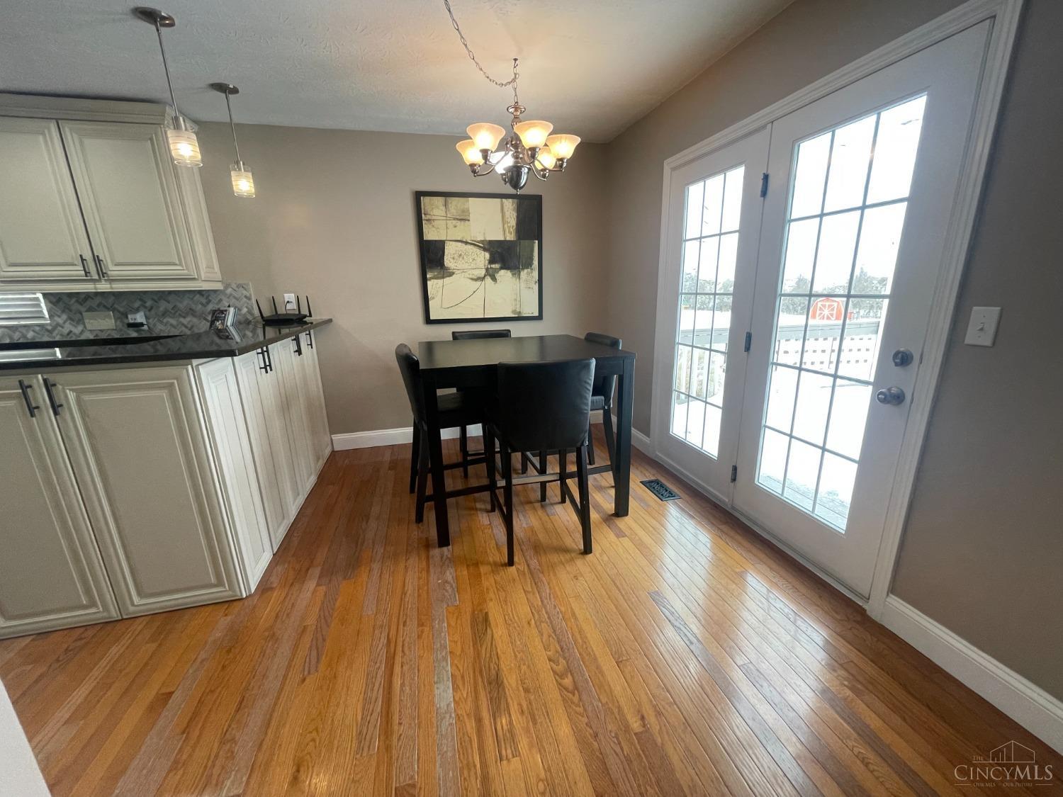 6798 Raven Crest