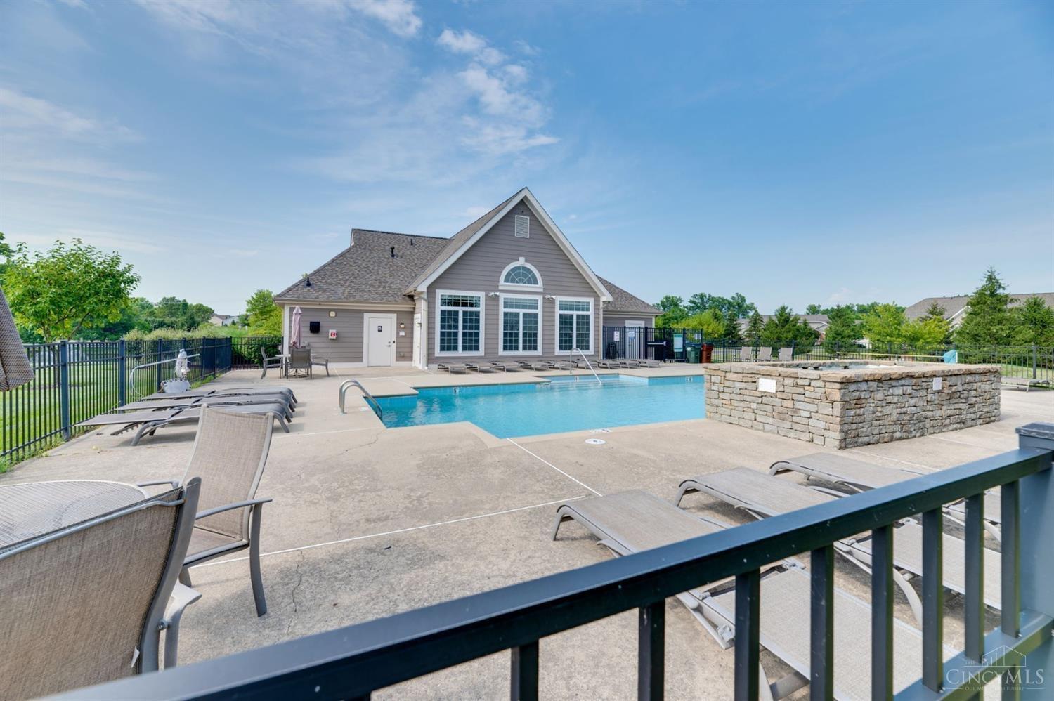 4445 Black Oak Lane