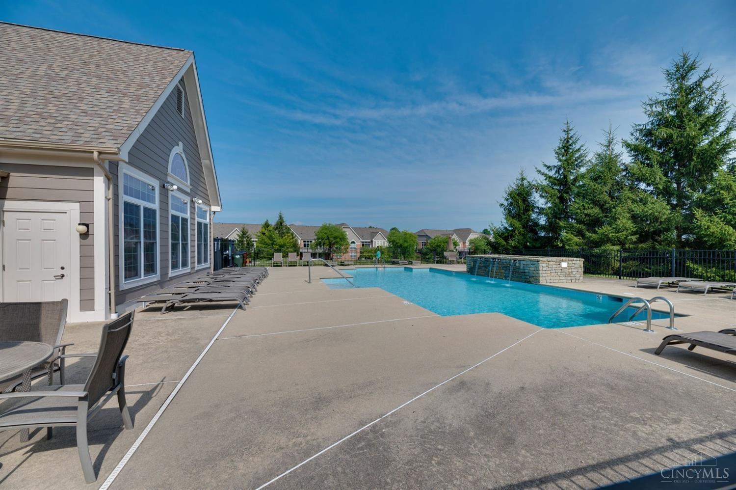 4445 Black Oak Lane