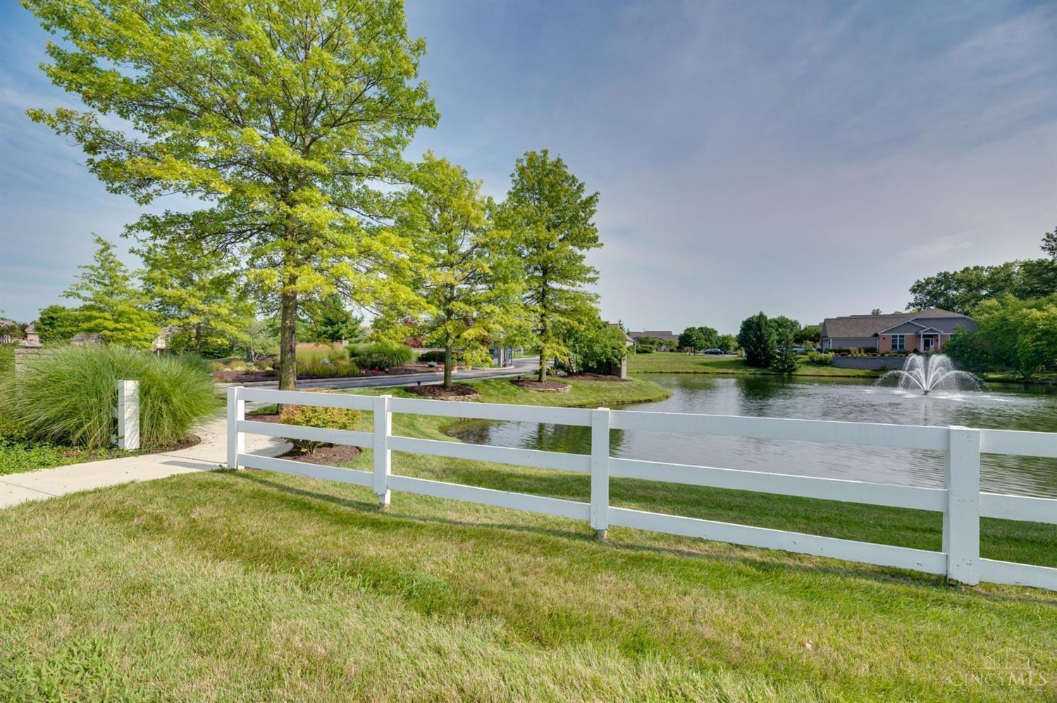 4445 Black Oak Lane
