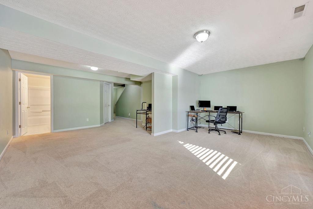 4445 Black Oak Lane
