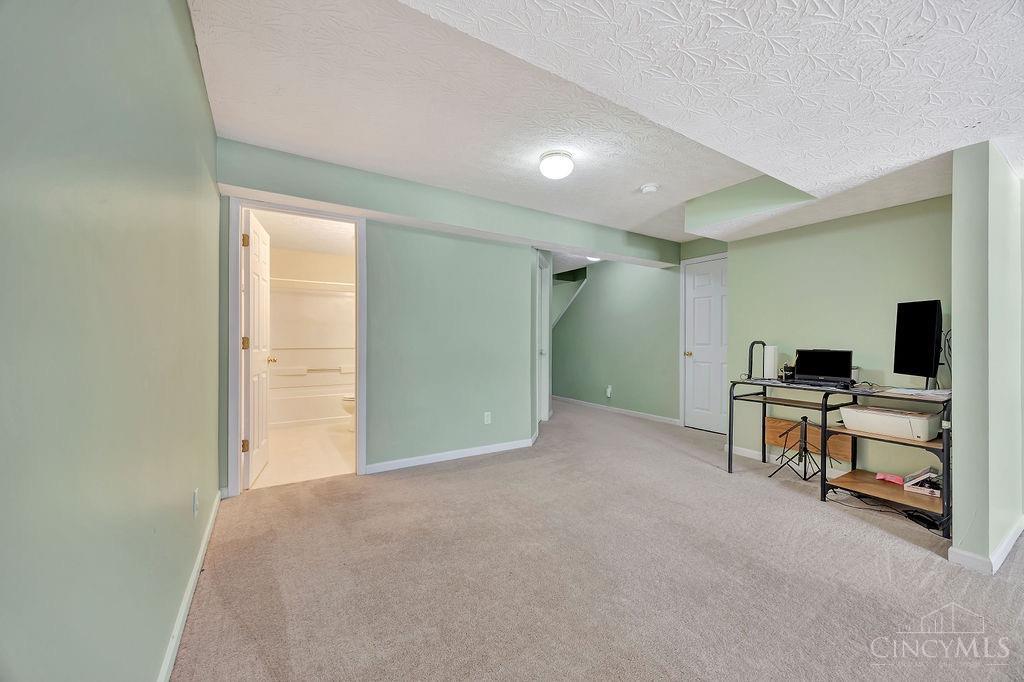 4445 Black Oak Lane