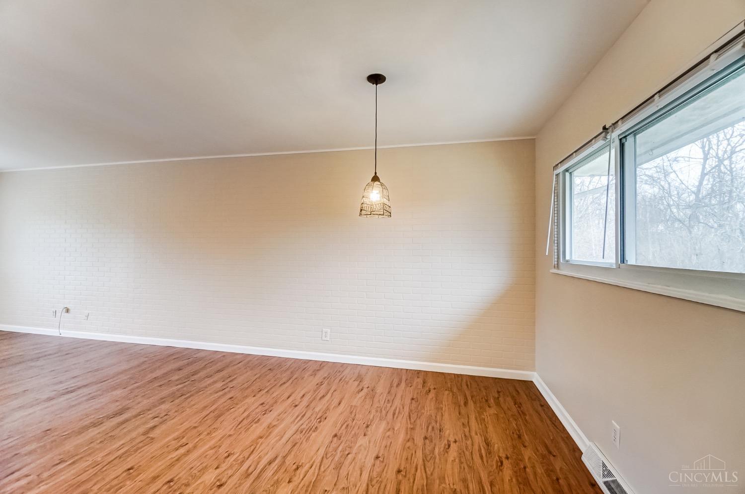 2517 Teuton Court