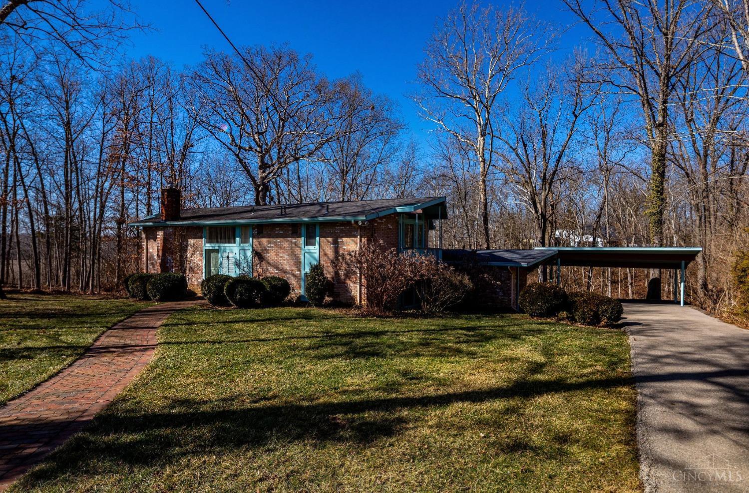 212 Oakhill Drive