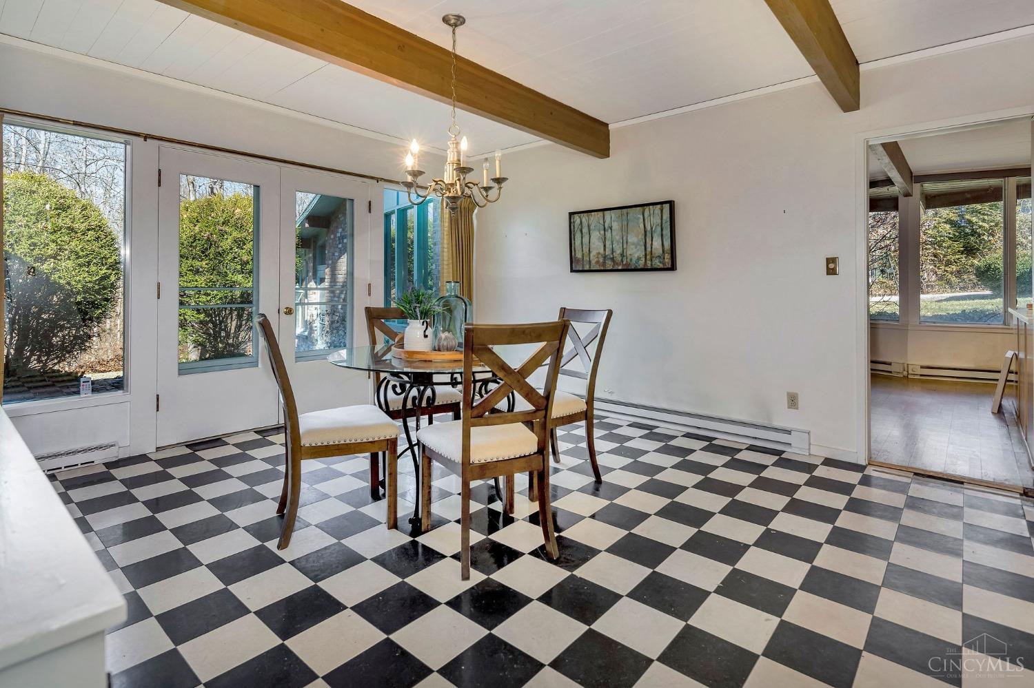212 Oakhill Drive