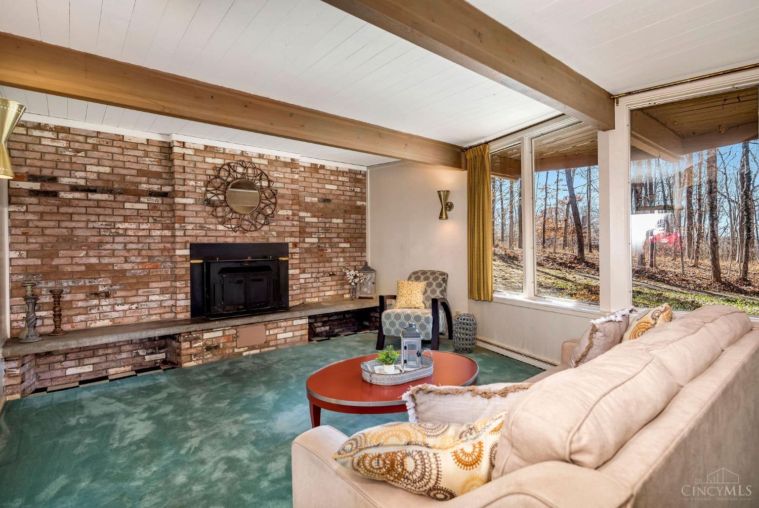 212 Oakhill Drive