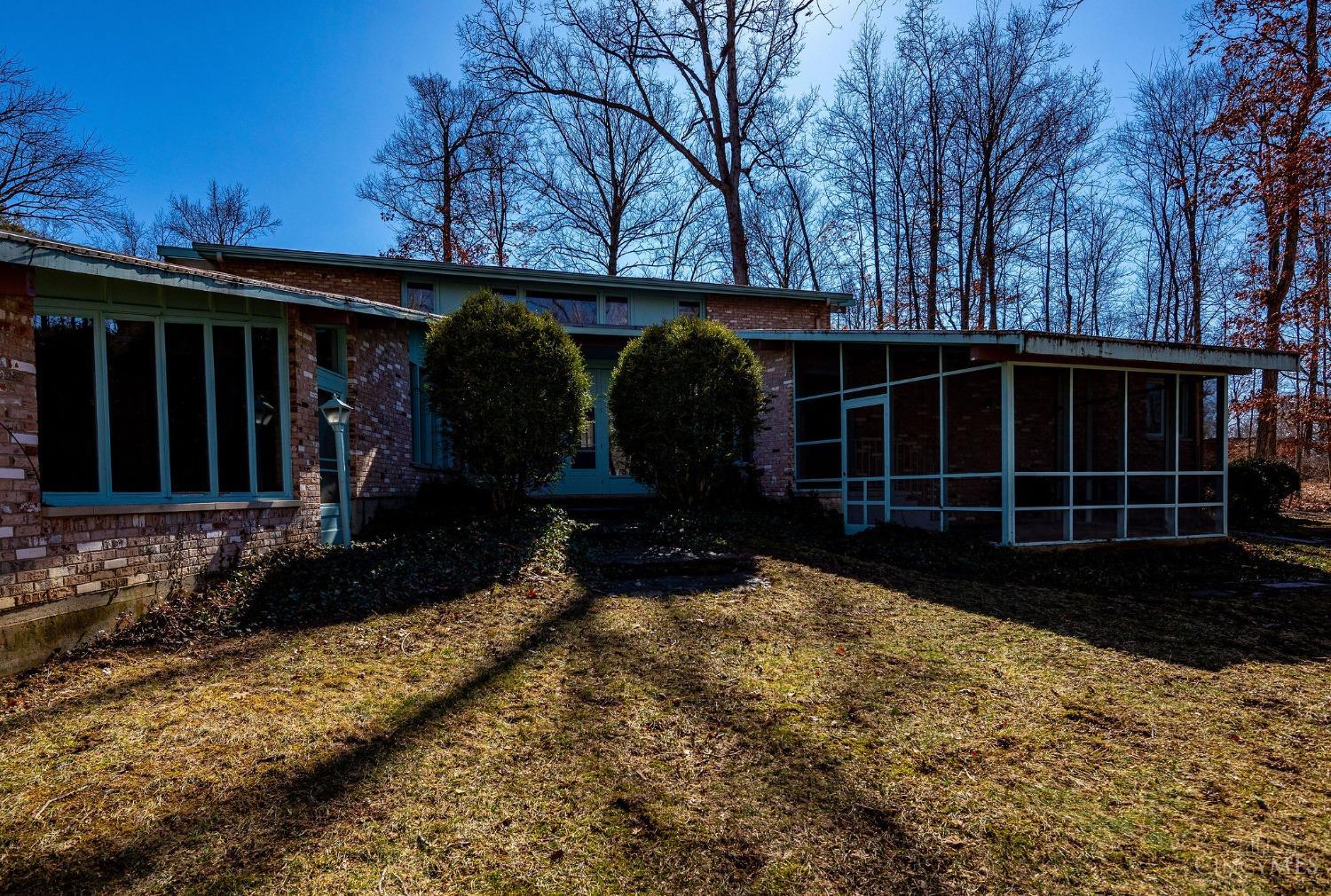 212 Oakhill Drive