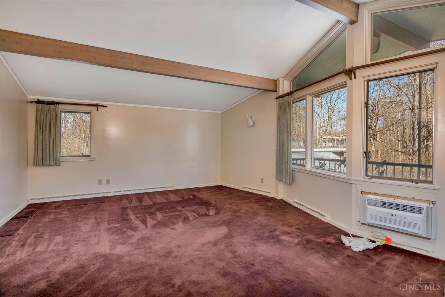 212 Oakhill Drive