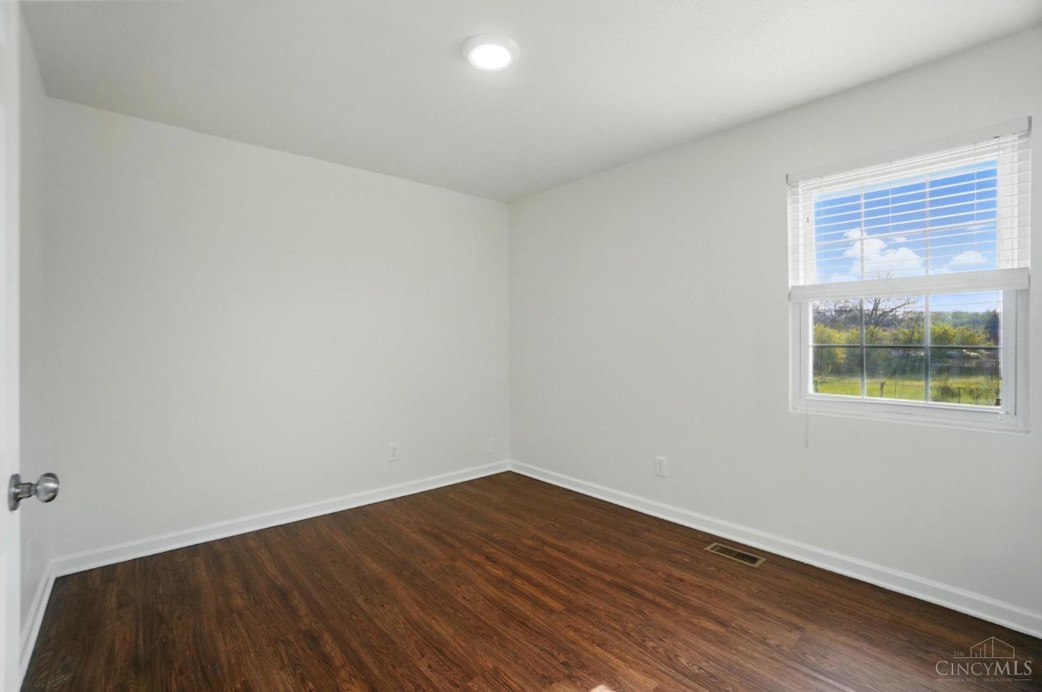 11051 Labelle Avenue