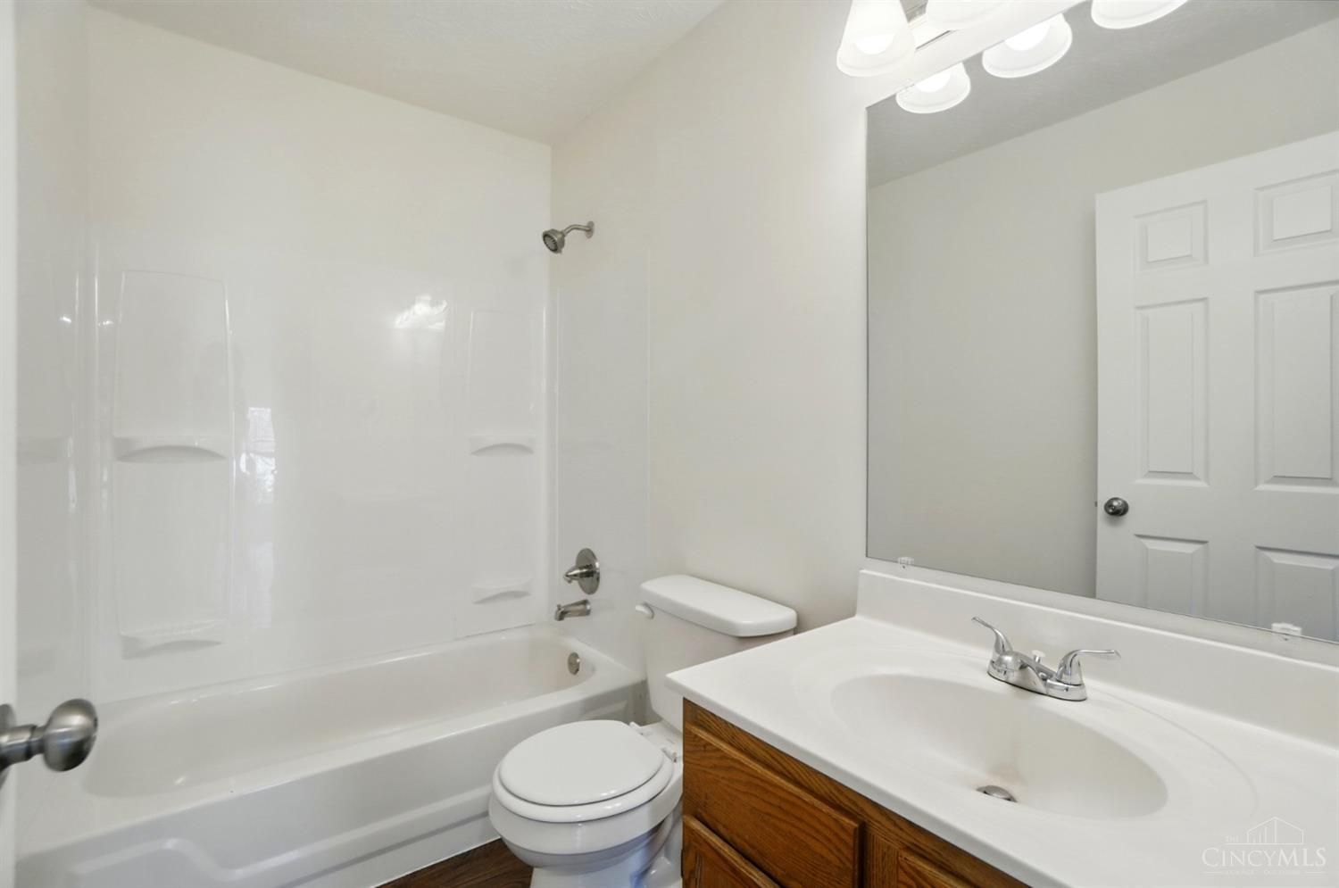 11051 Labelle Avenue