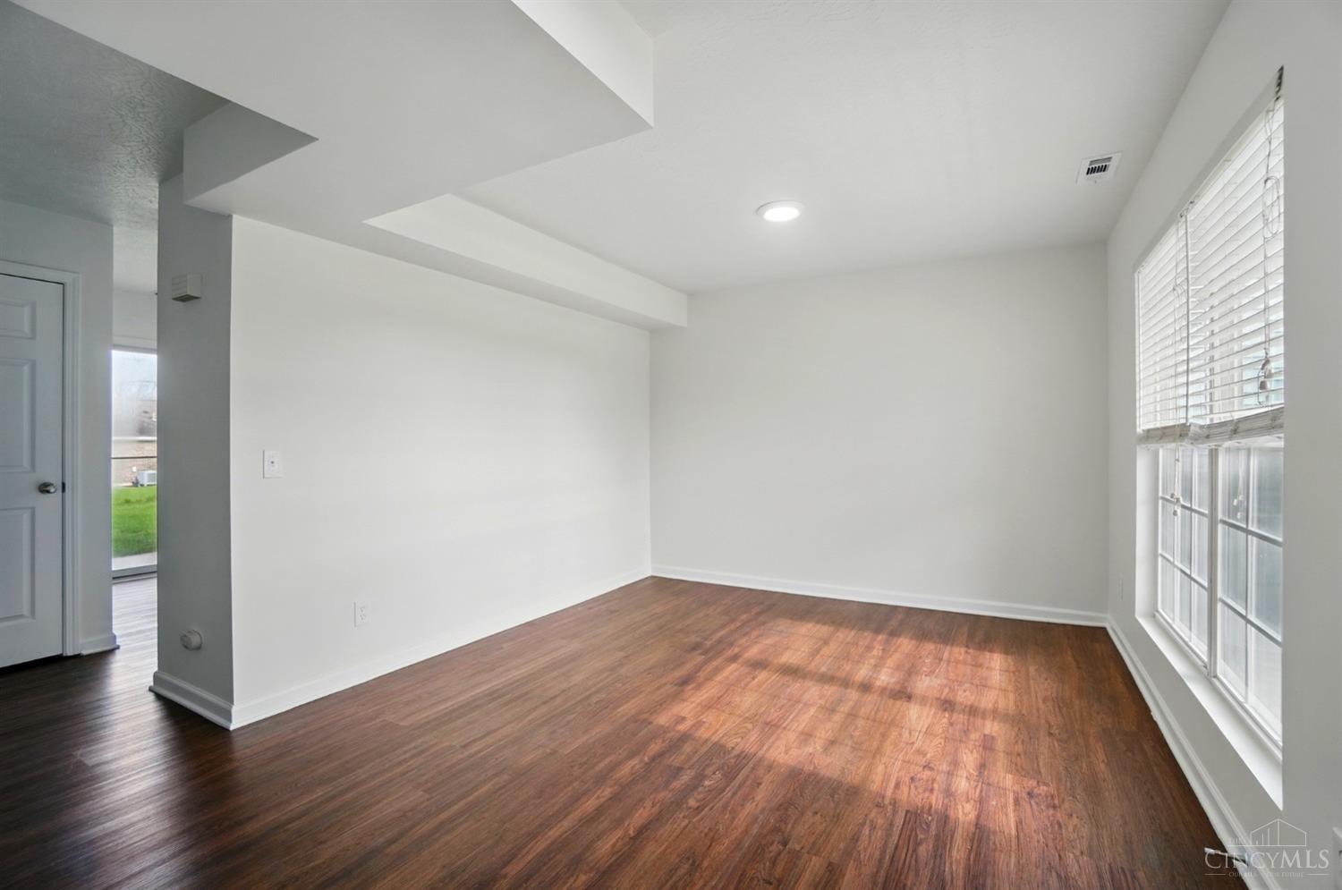 11051 Labelle Avenue