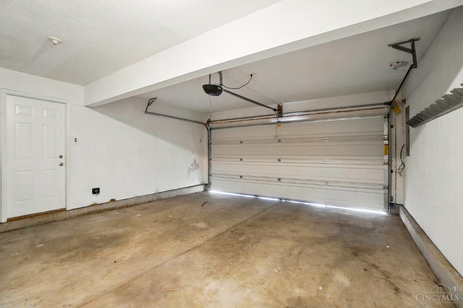 11051 Labelle Avenue