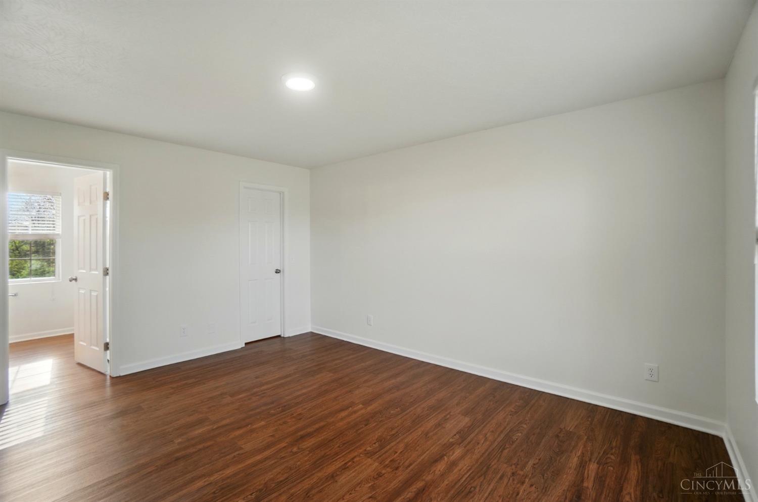 11051 Labelle Avenue