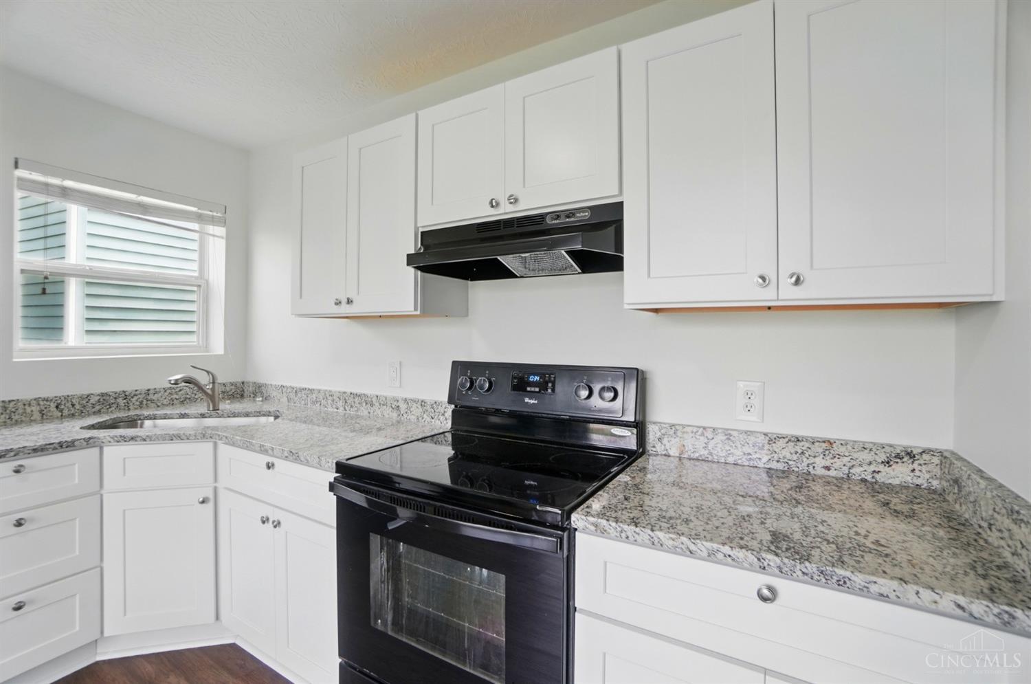 11051 Labelle Avenue