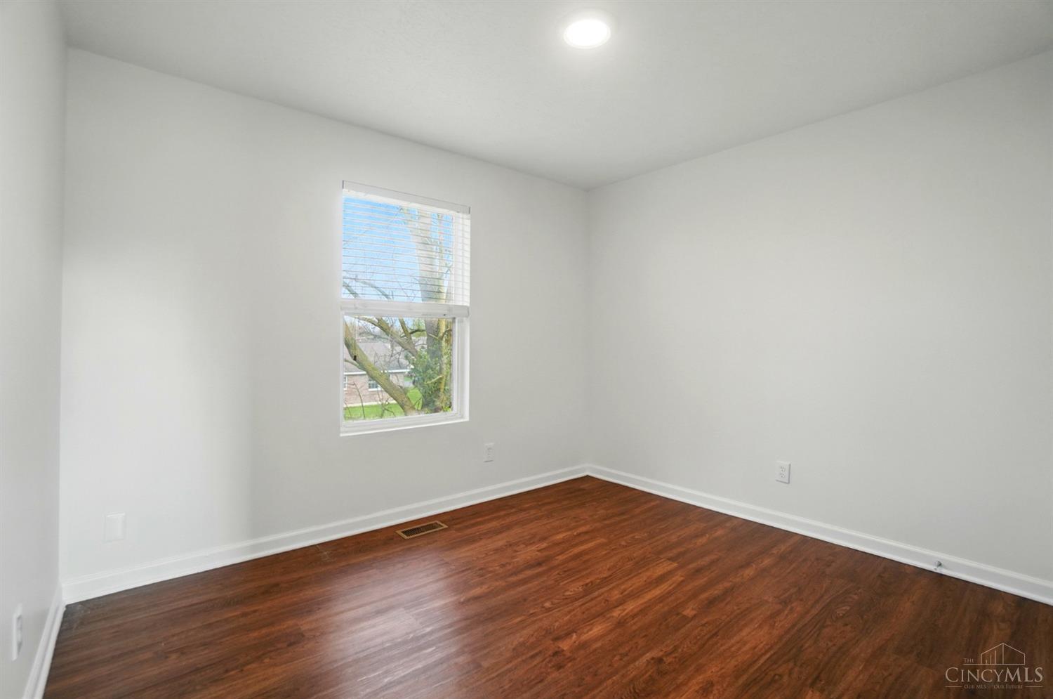 11051 Labelle Avenue