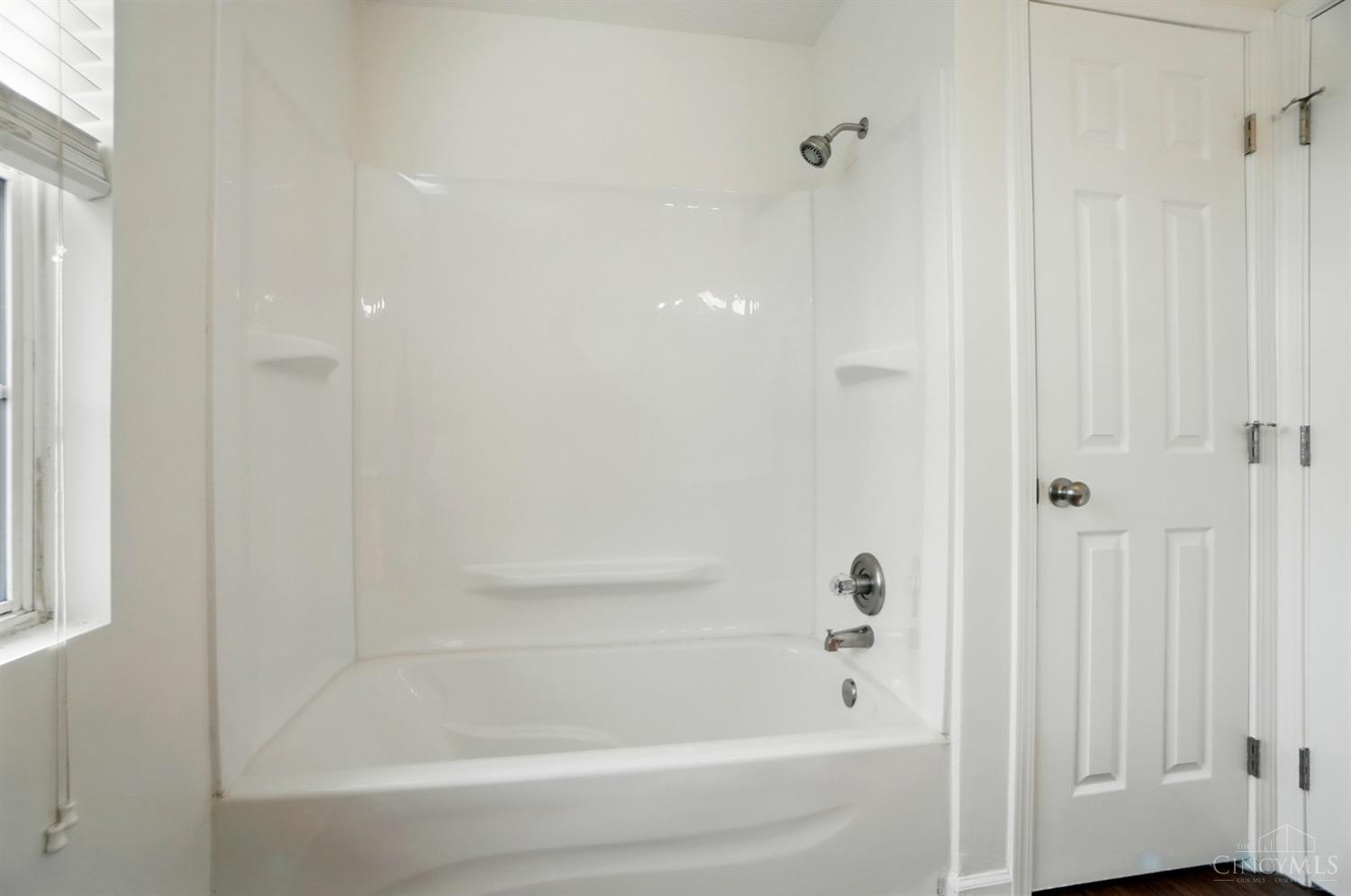 11051 Labelle Avenue