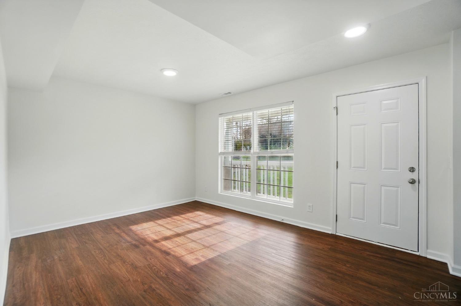 11051 Labelle Avenue