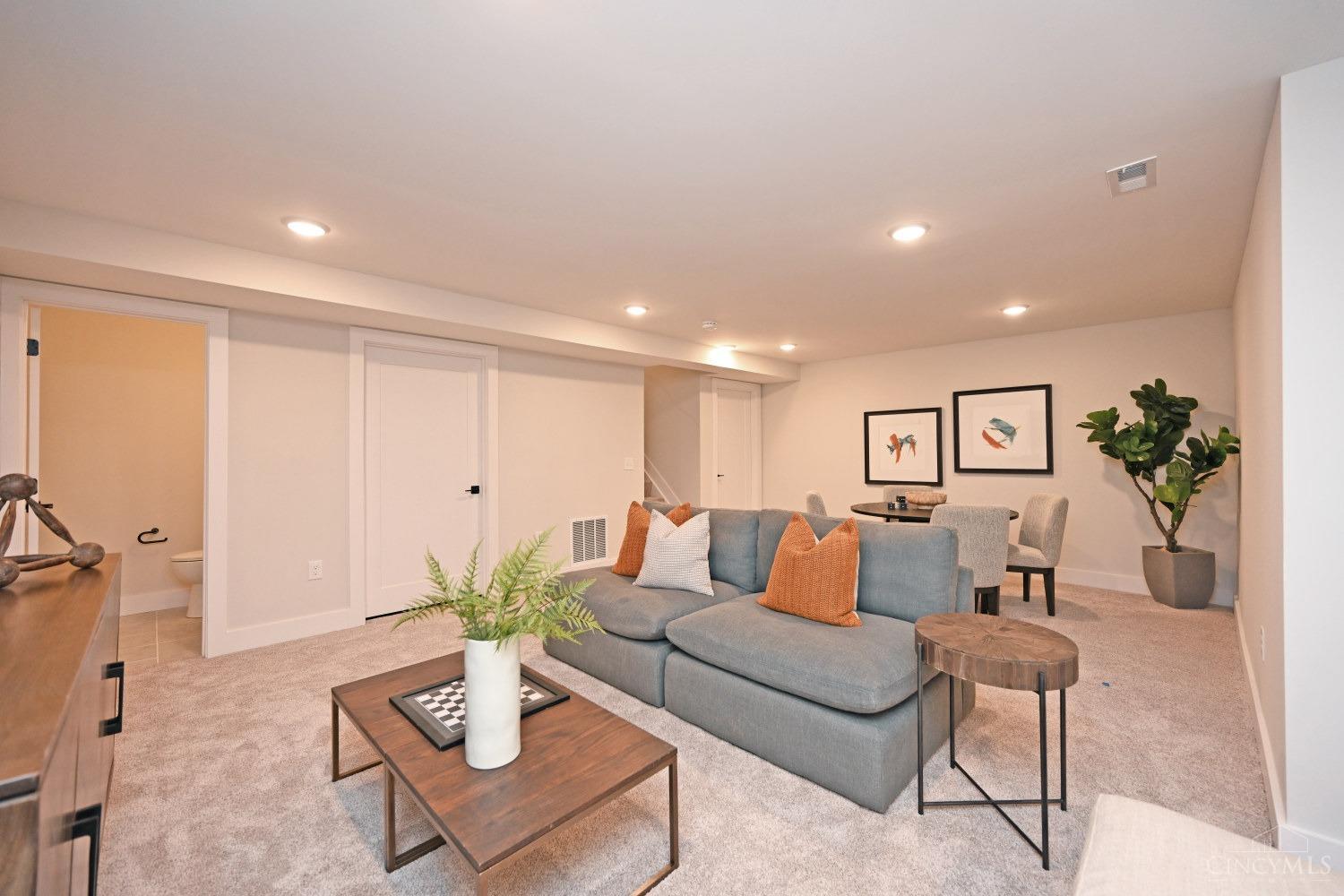 11709 Seven Gables Road