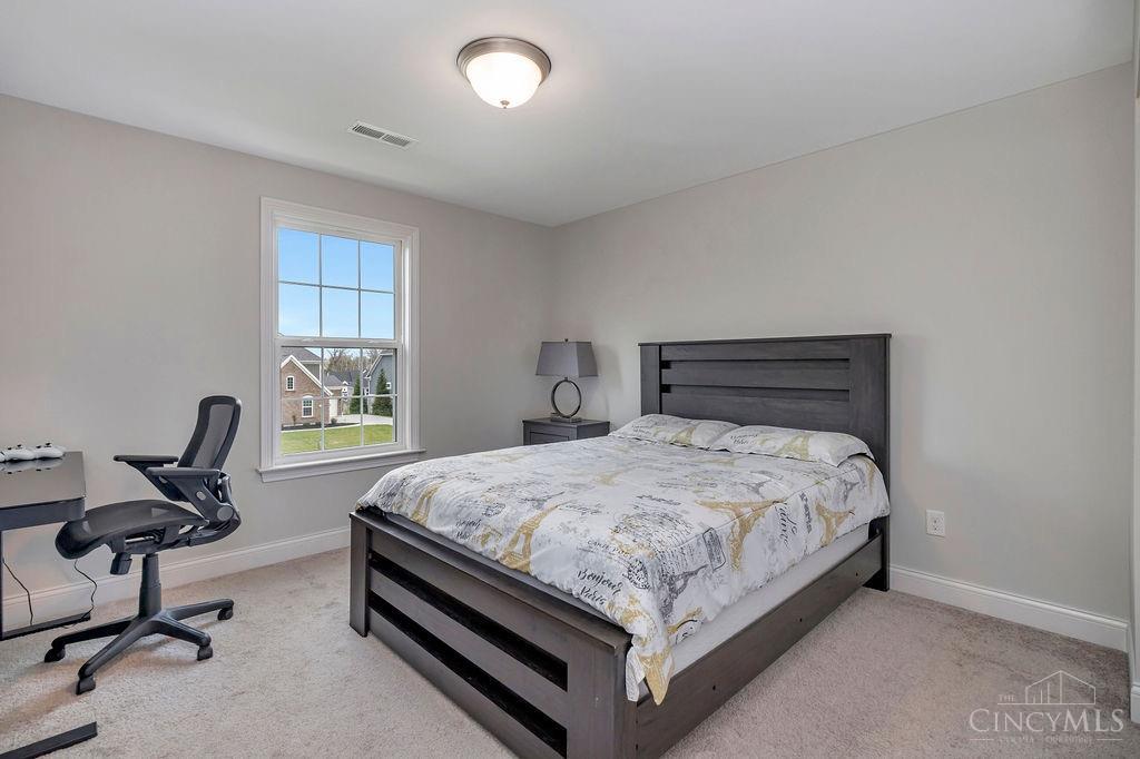 5560 Sentinel Oak Dr