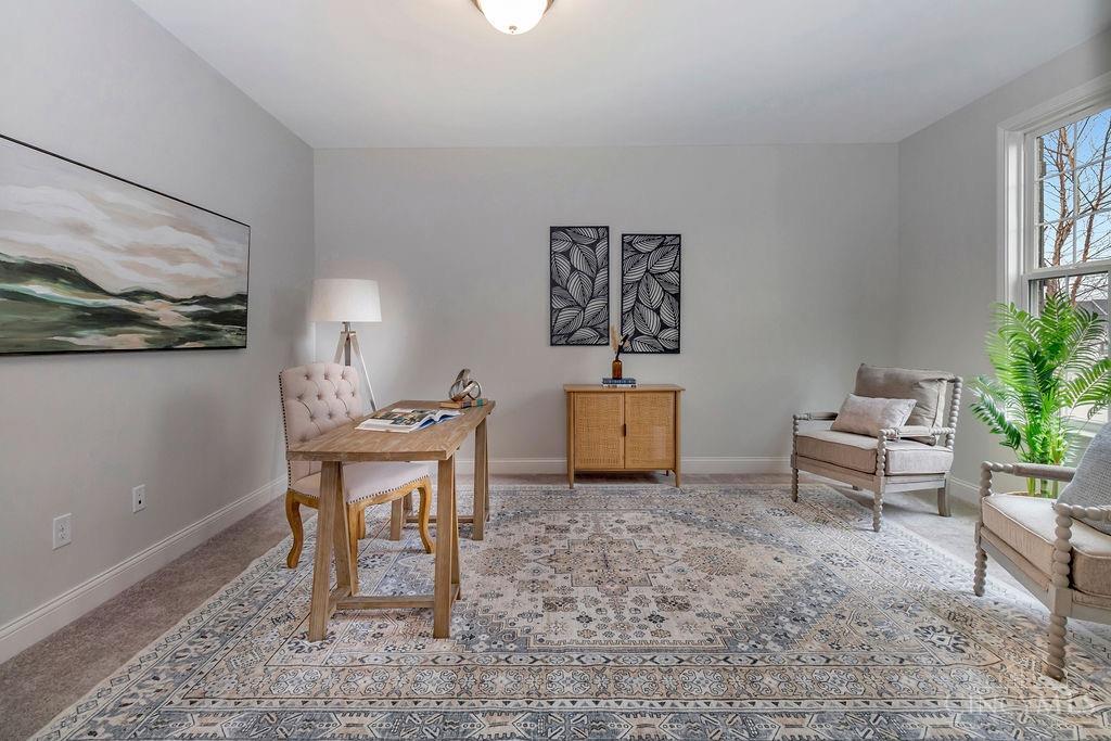 5560 Sentinel Oak Dr