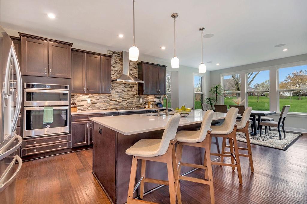 5560 Sentinel Oak Dr