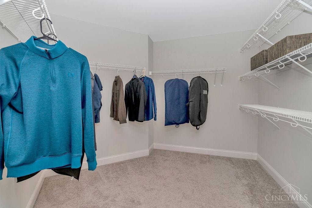 5560 Sentinel Oak Dr