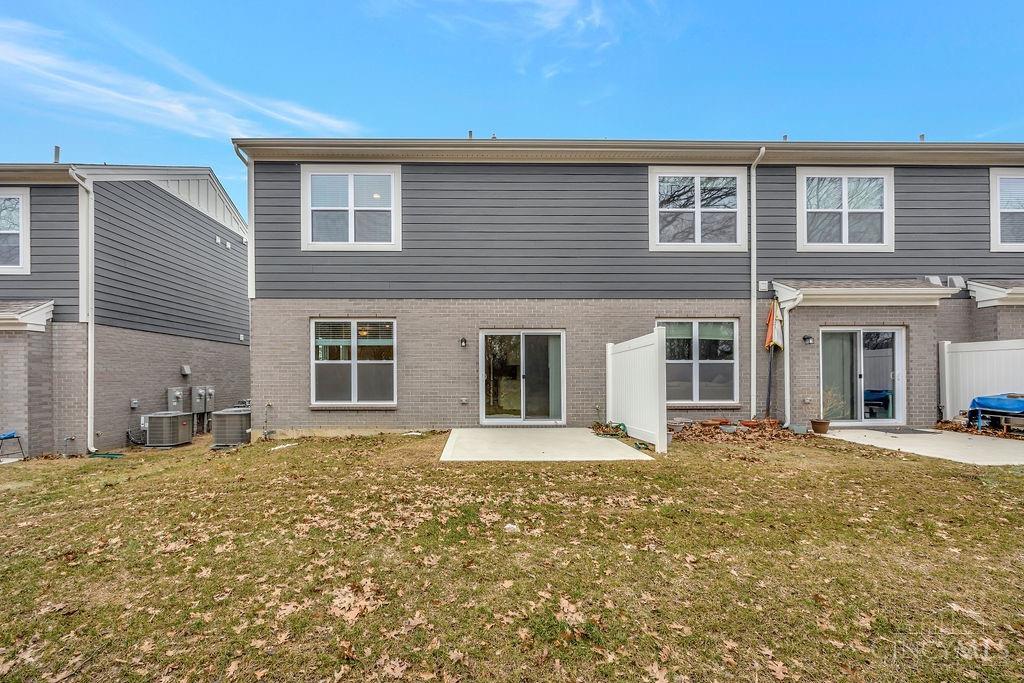 4878 Ospery Pointe Dr