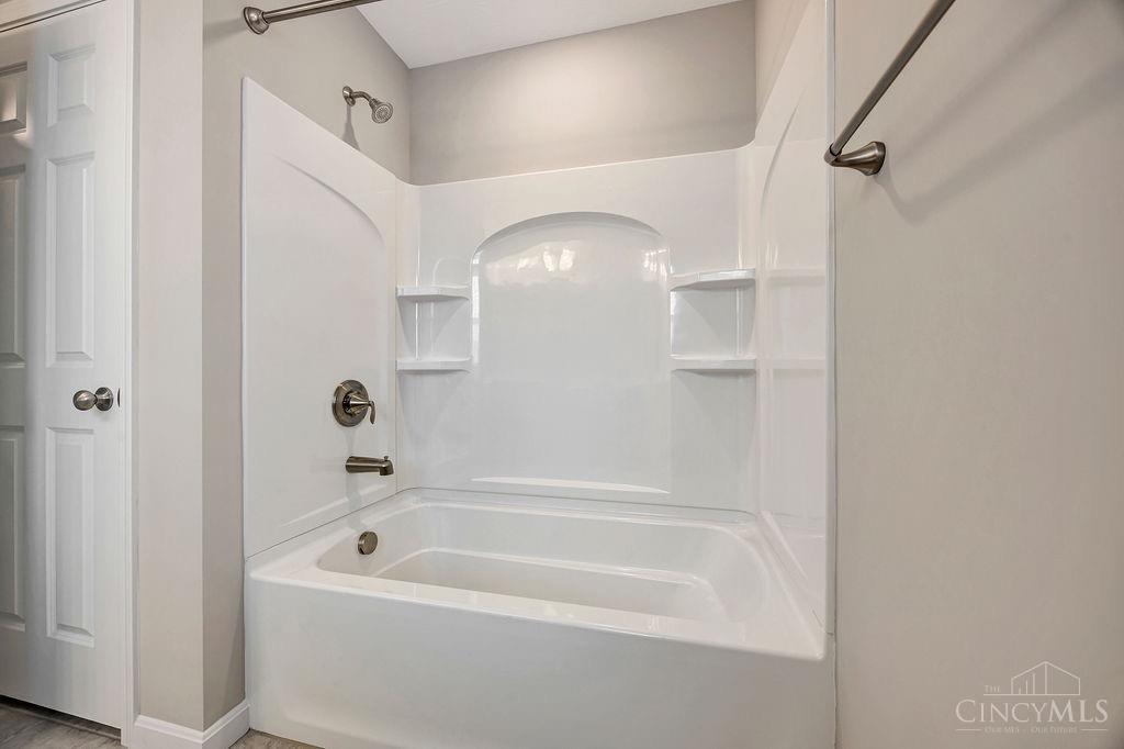 4878 Ospery Pointe Dr