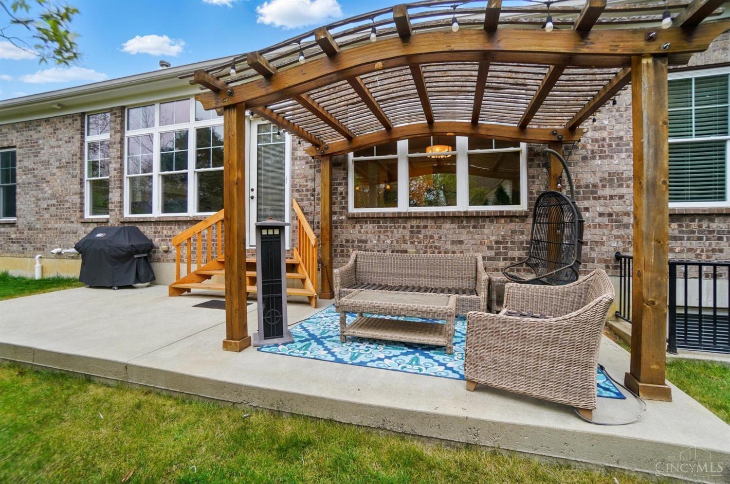 7773 Glenover Drive
