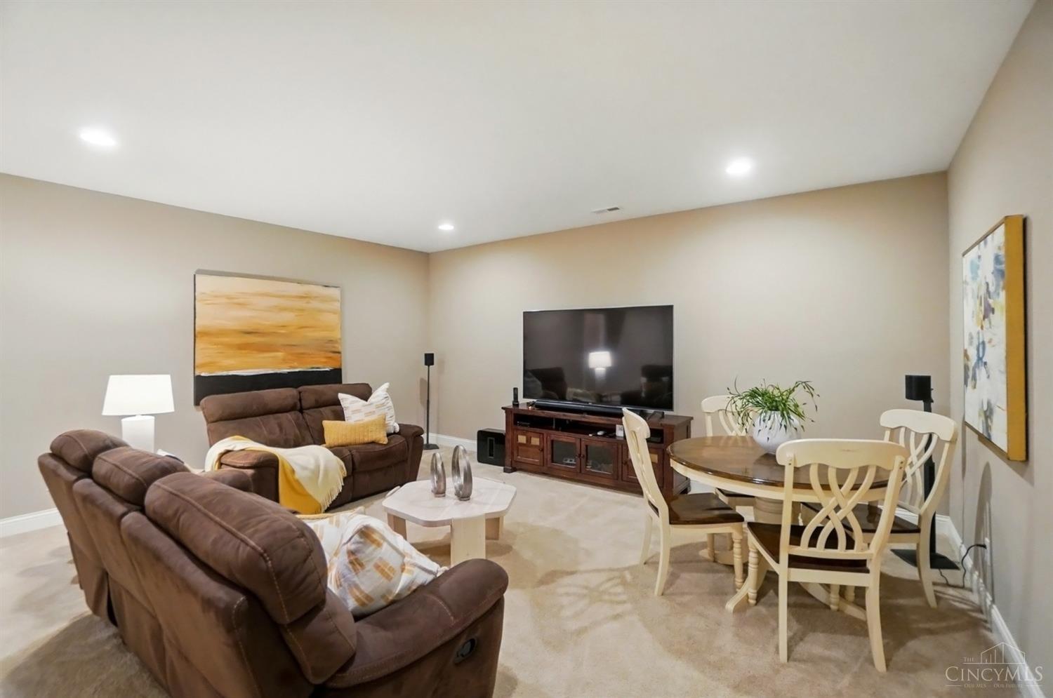 7773 Glenover Drive