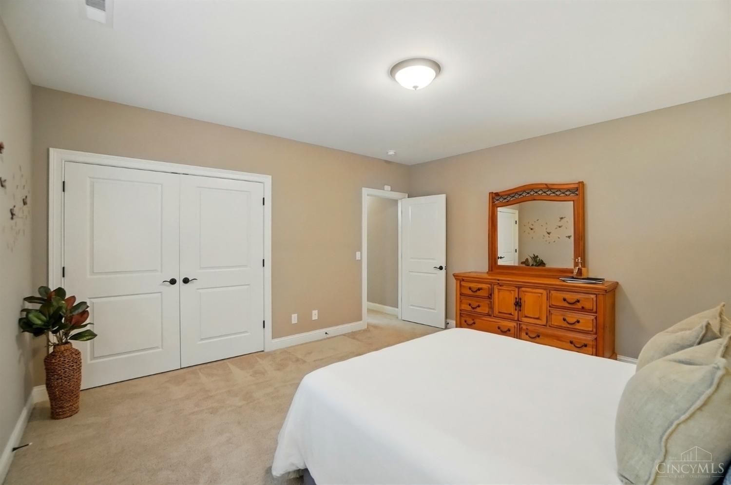 7773 Glenover Drive