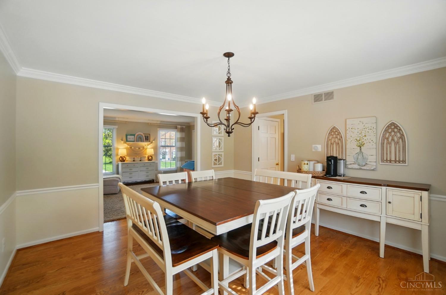 7350 Cinnamon Woods Drive