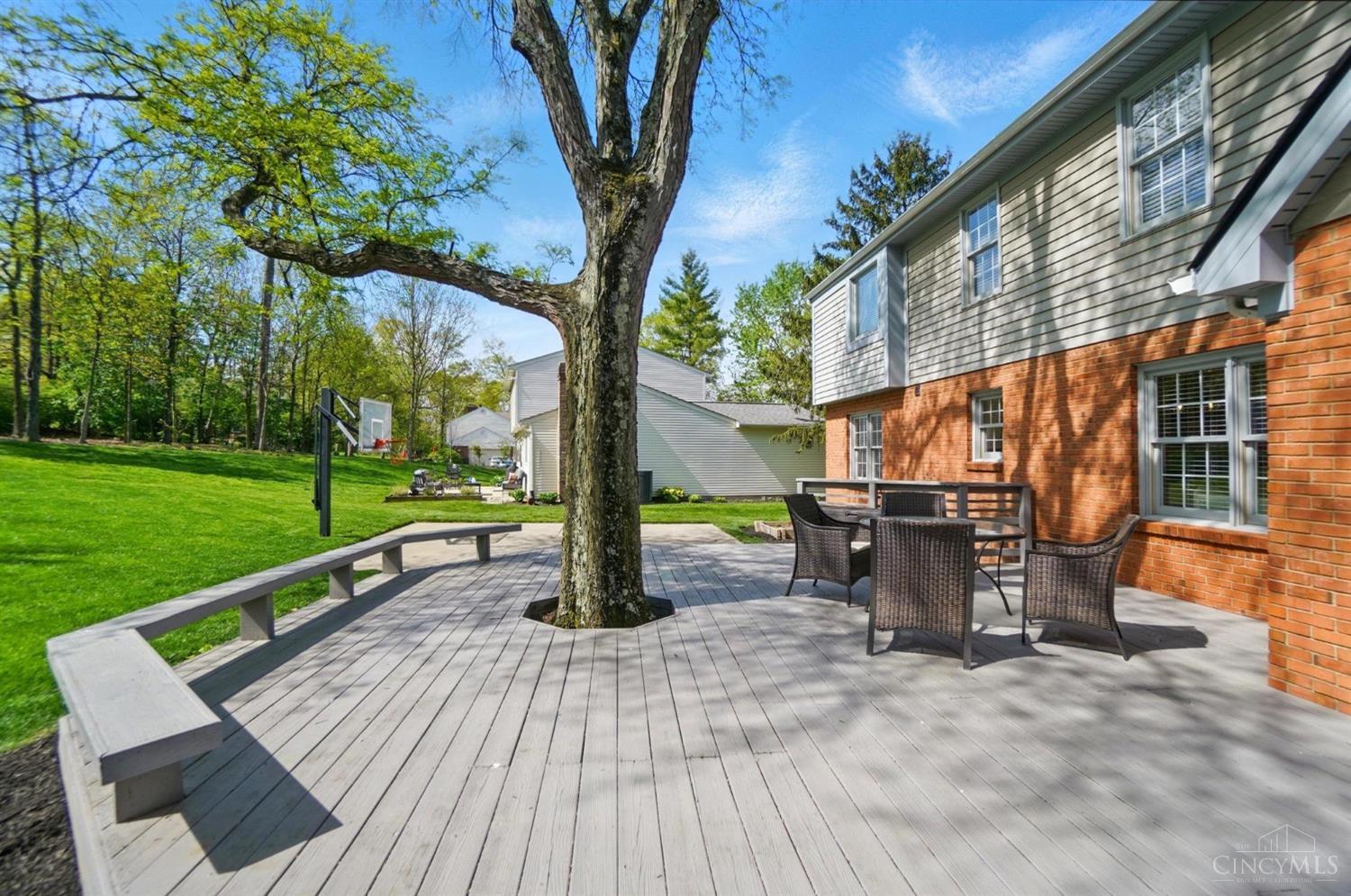 7350 Cinnamon Woods Drive