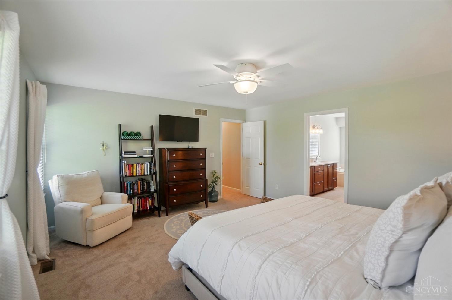 7350 Cinnamon Woods Drive