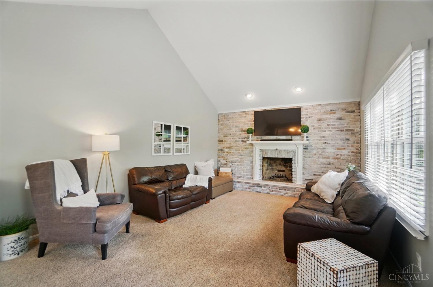 7350 Cinnamon Woods Drive