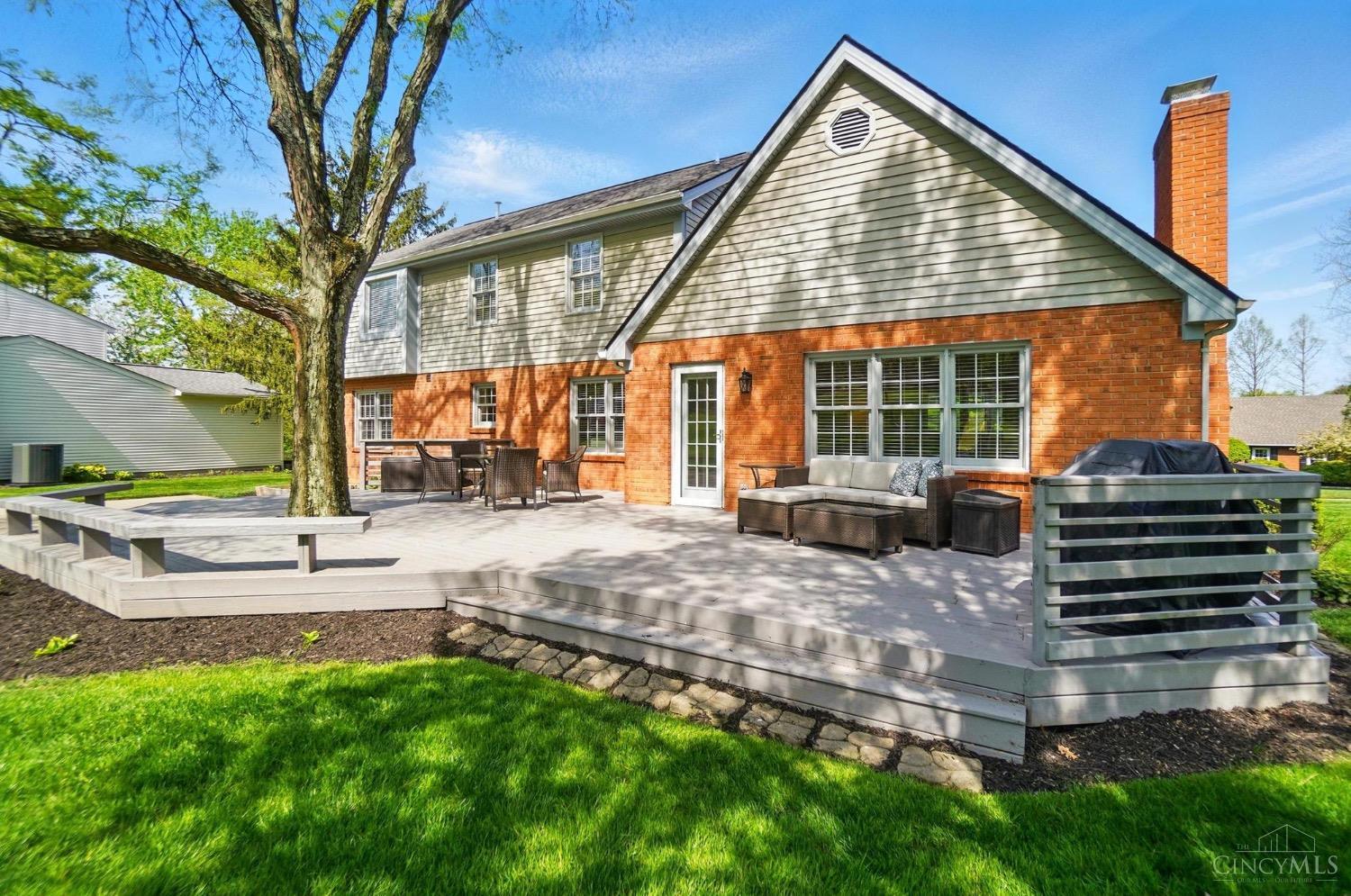 7350 Cinnamon Woods Drive
