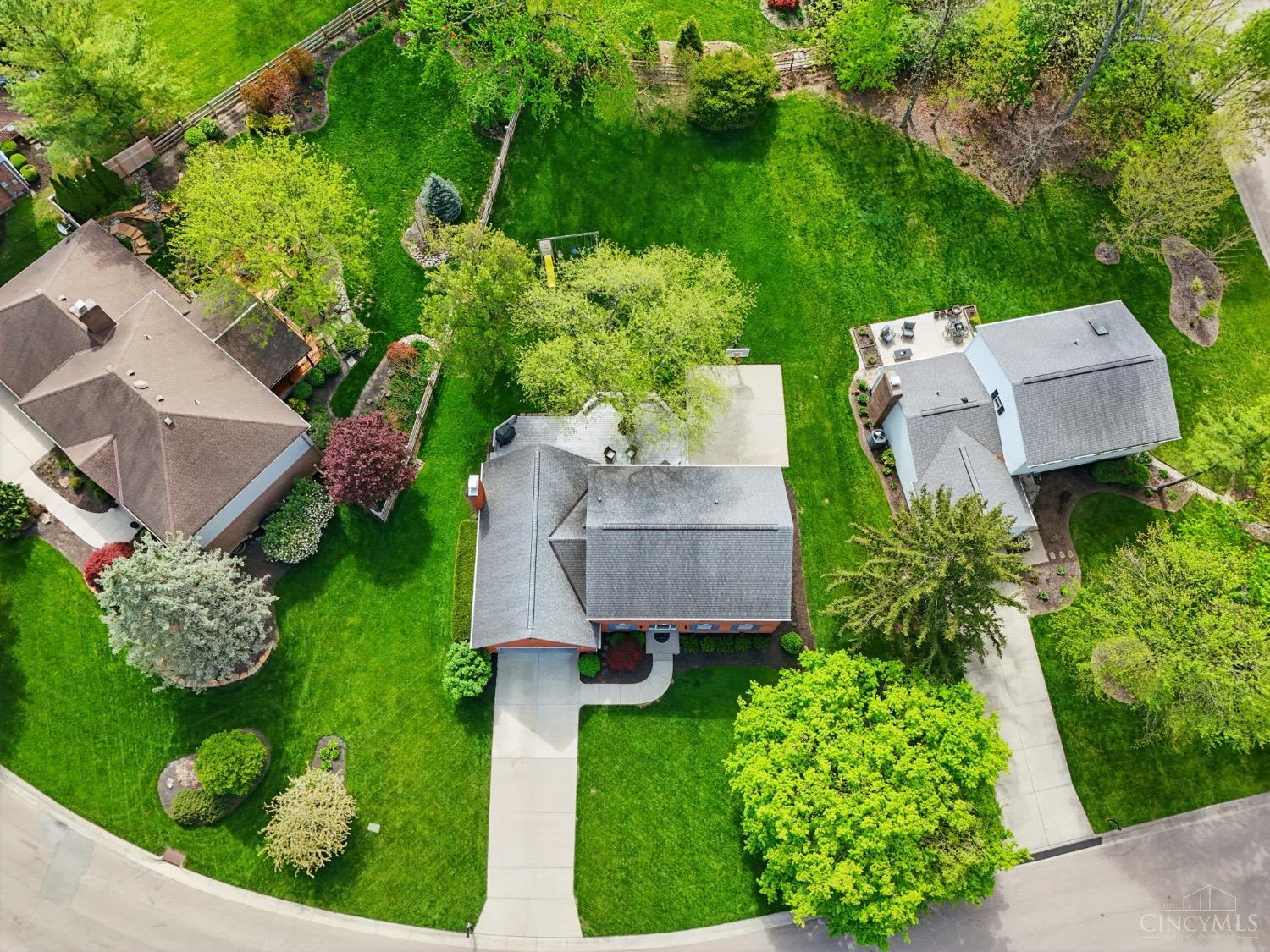 7350 Cinnamon Woods Drive