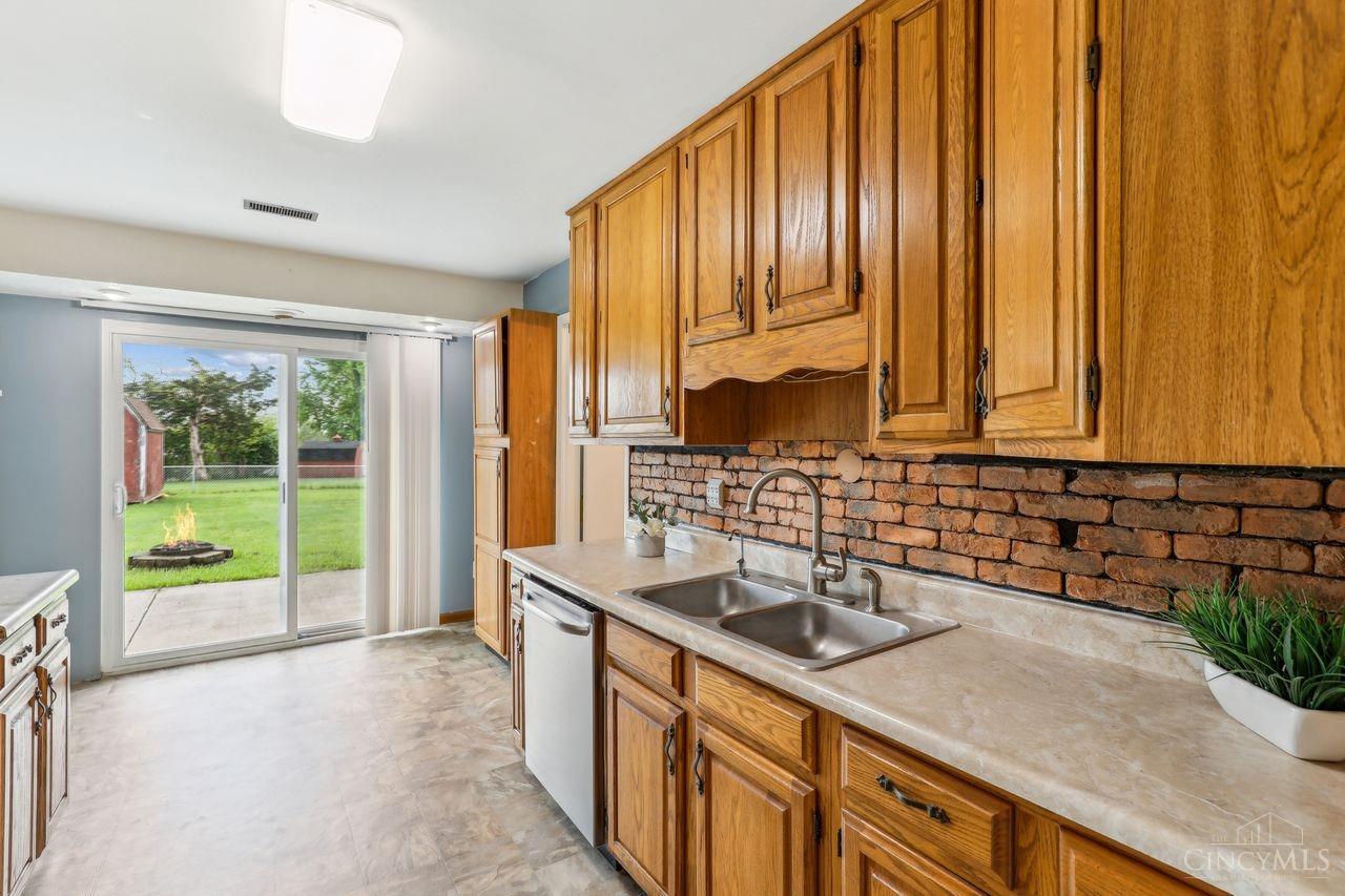 982 Seminole Trail