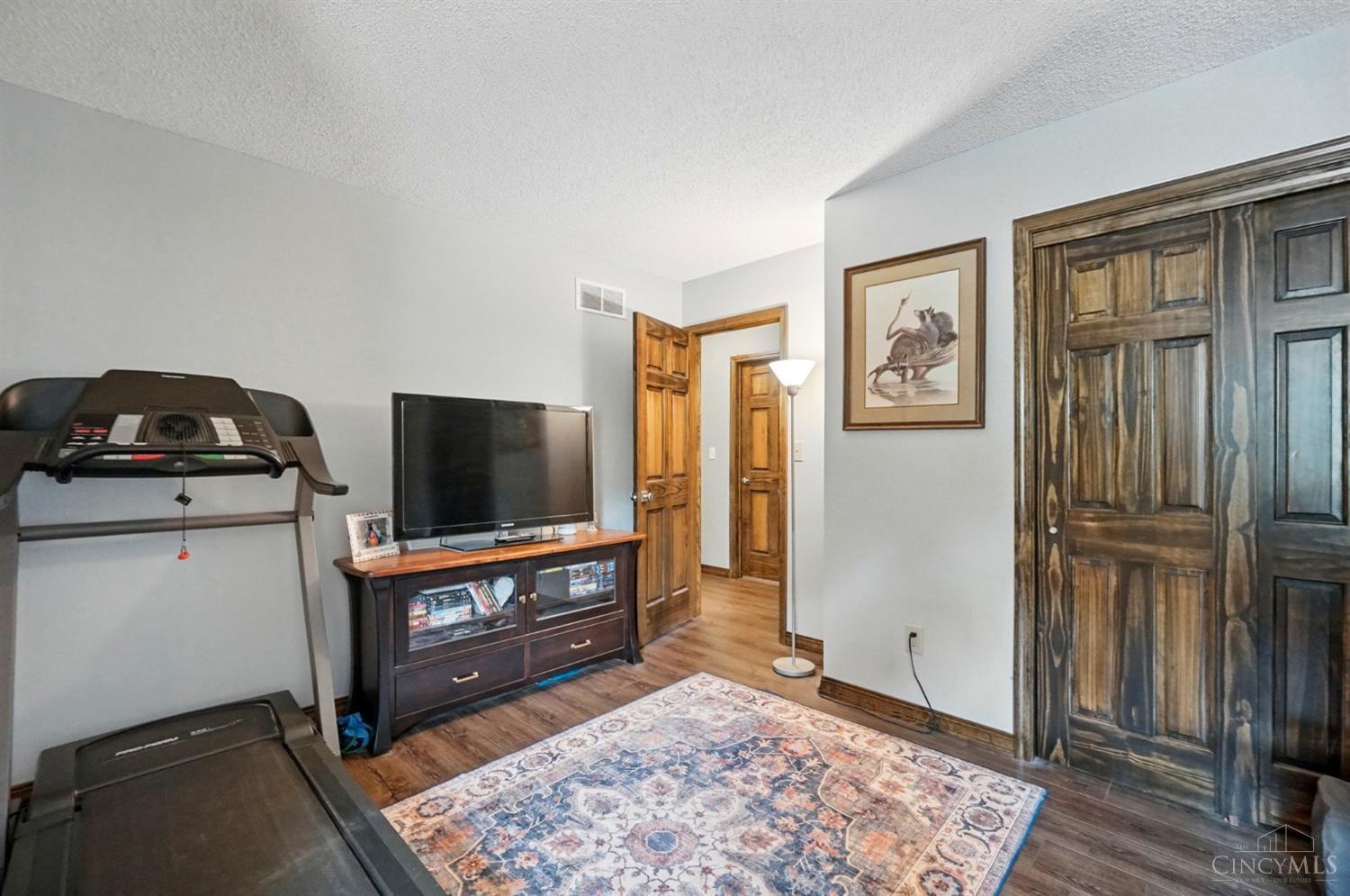 1270 Bruton Parish Way