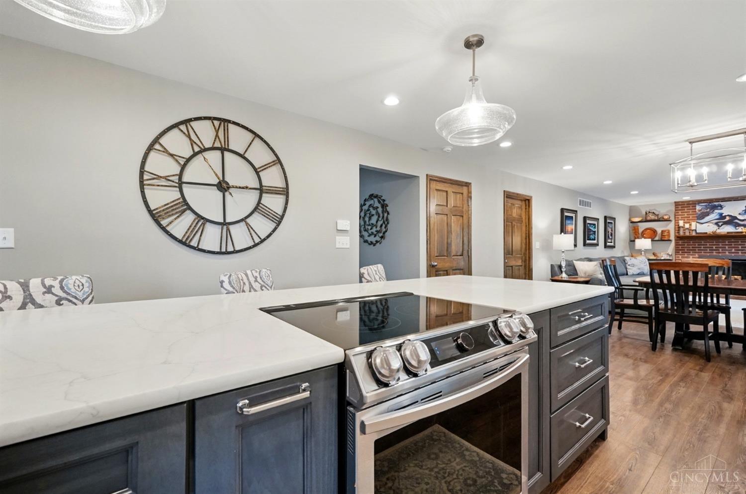 1270 Bruton Parish Way