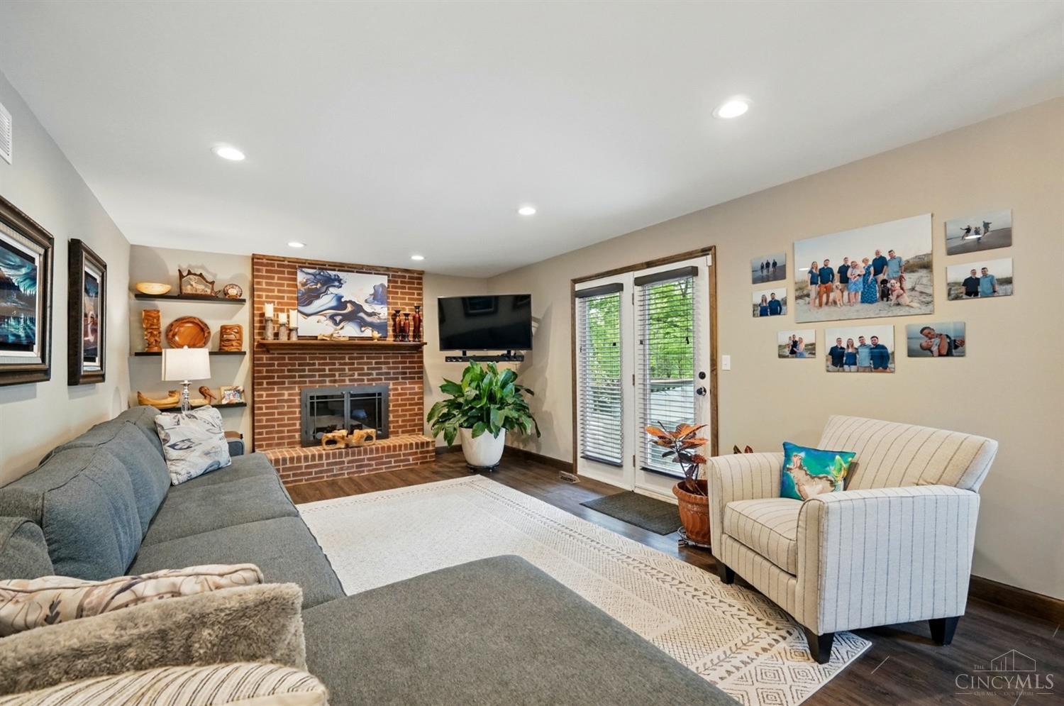 1270 Bruton Parish Way