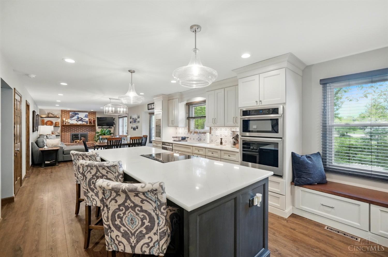 1270 Bruton Parish Way