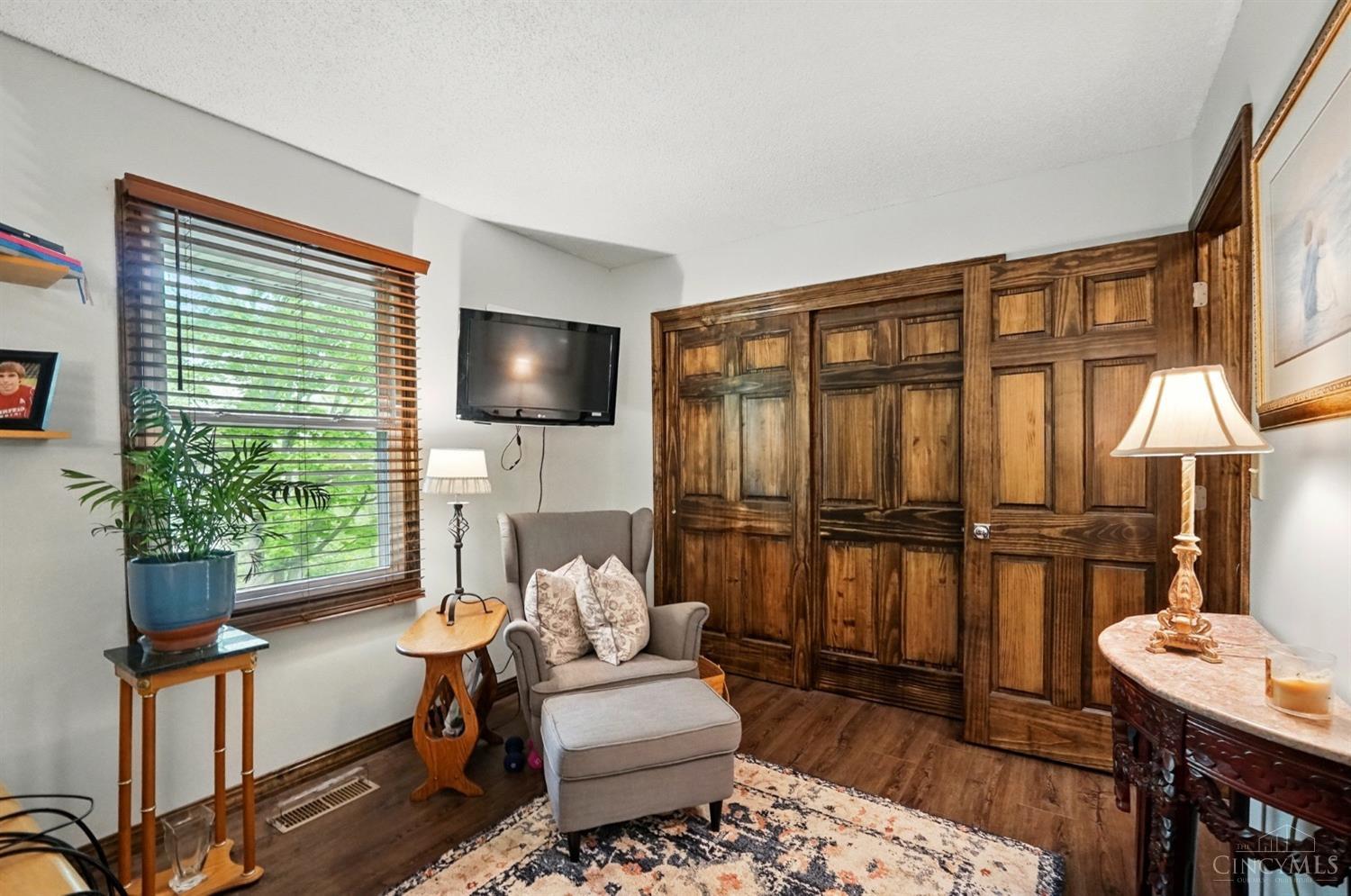 1270 Bruton Parish Way