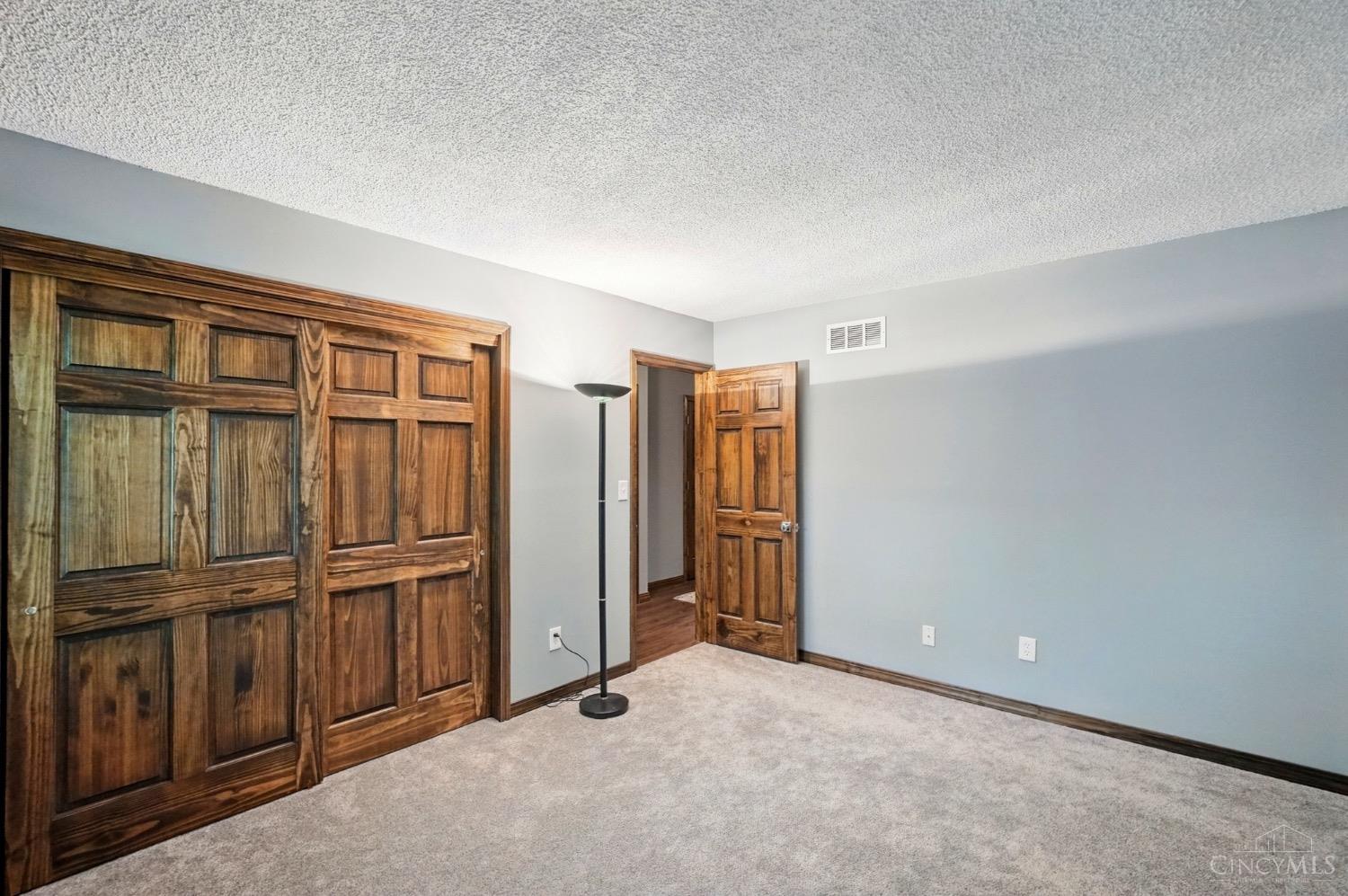 1270 Bruton Parish Way