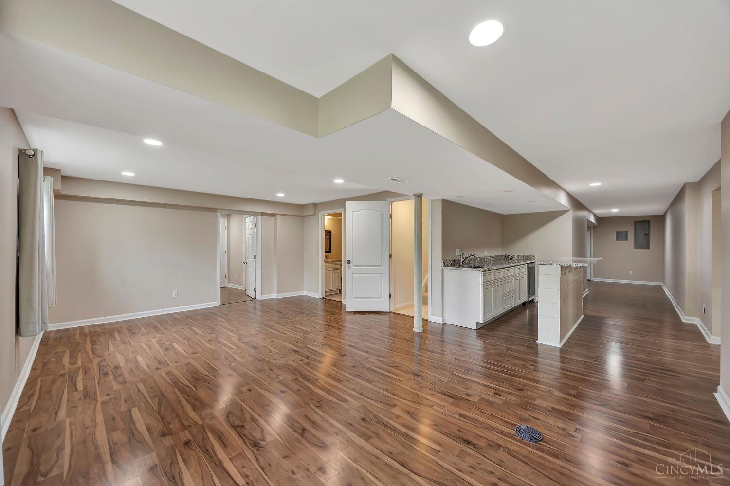 7560 Tylers Hill Ct