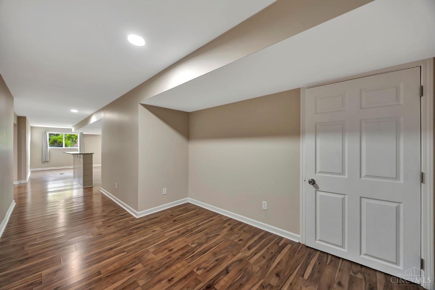 7560 Tylers Hill Ct