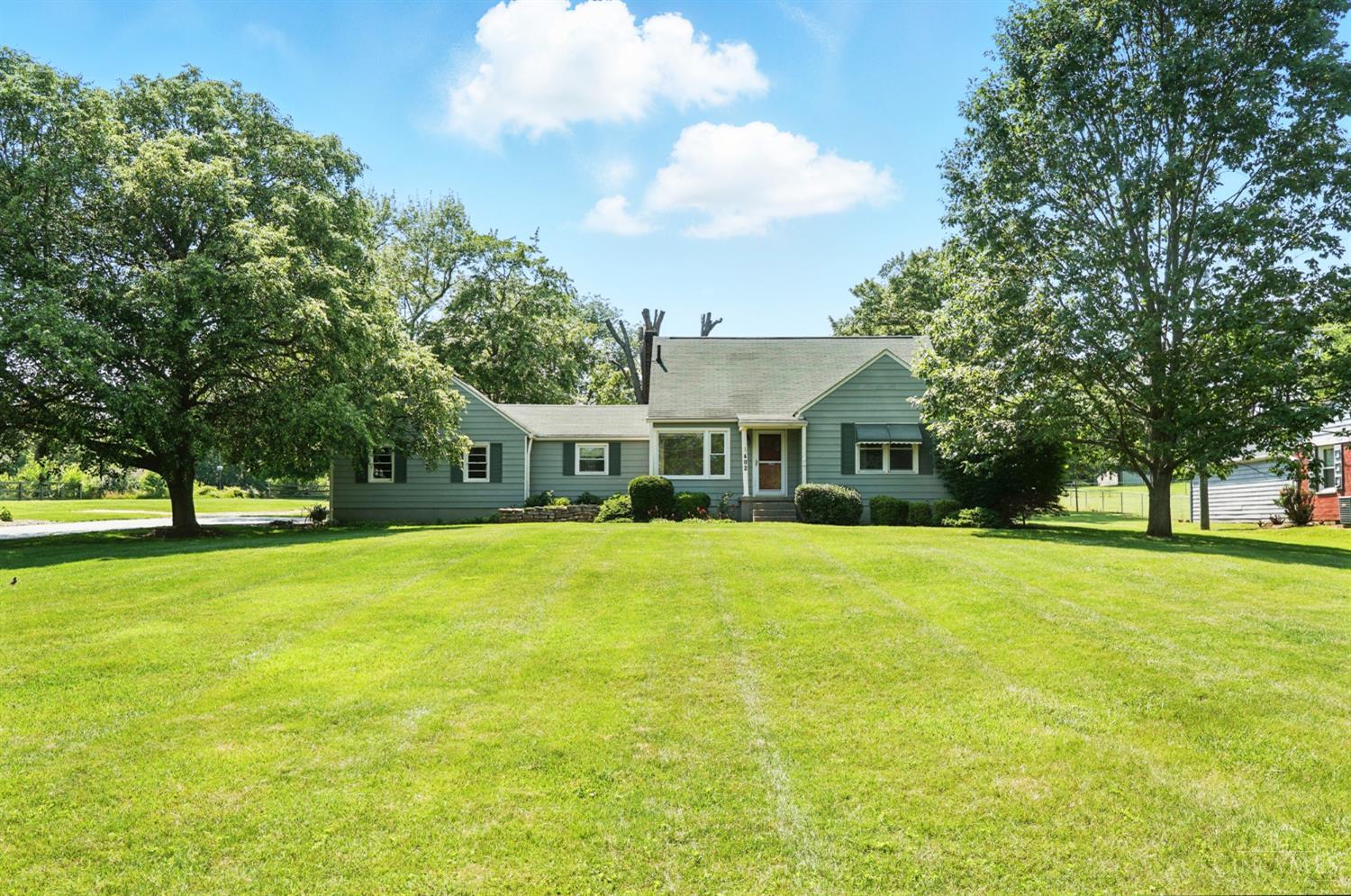402 N Marshall Road