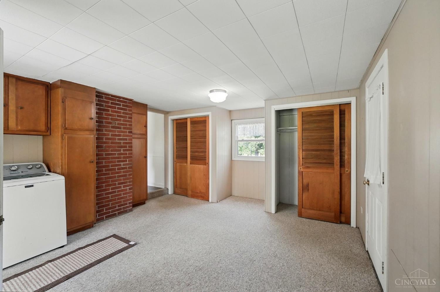 402 N Marshall Road